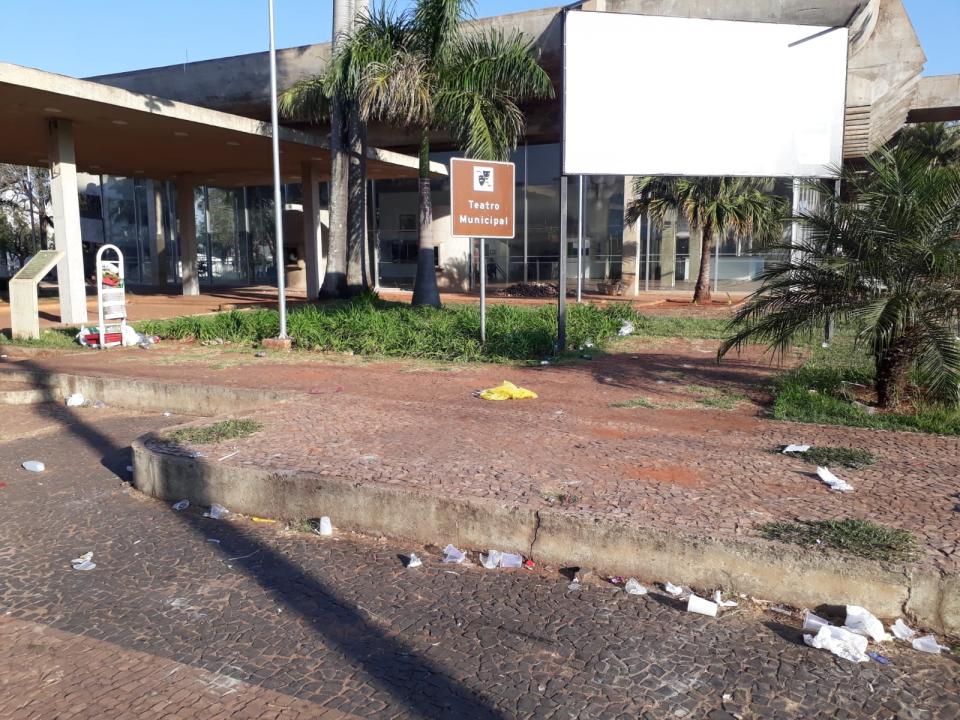 Foto 4 de 4 — Prefeitura adotará medidas para evitar aglomeração na avenida Bento de Abreu